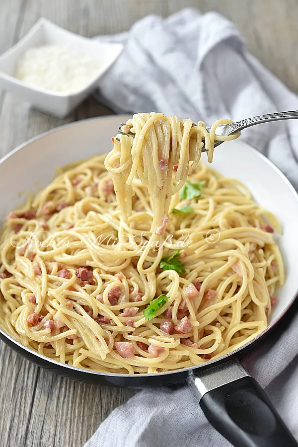 Spaghetti Carbonara mit Sahne Spaghetti Carbonara mit Sahne