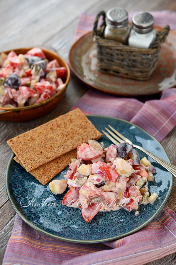 Zwetschgen- Tomaten- Salat Zwetschgen- Tomaten- Salat